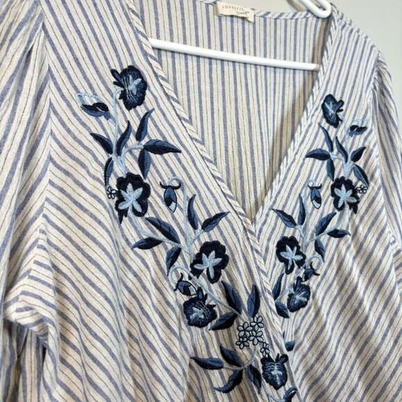 Lovestitch Size Large Boho Chic Embroidered Striped V-Neck Top Costal Chic Blue - Picture 6 of 15
